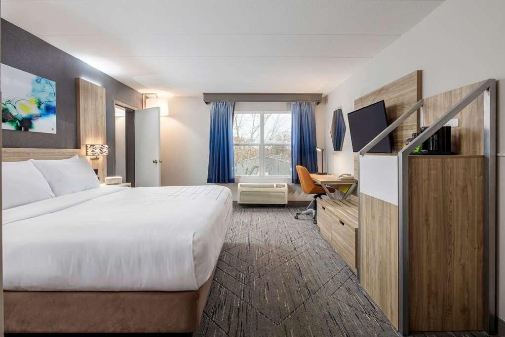 La Quinta By Wyndham Lexington Park - Patuxent Hotel California Room photo