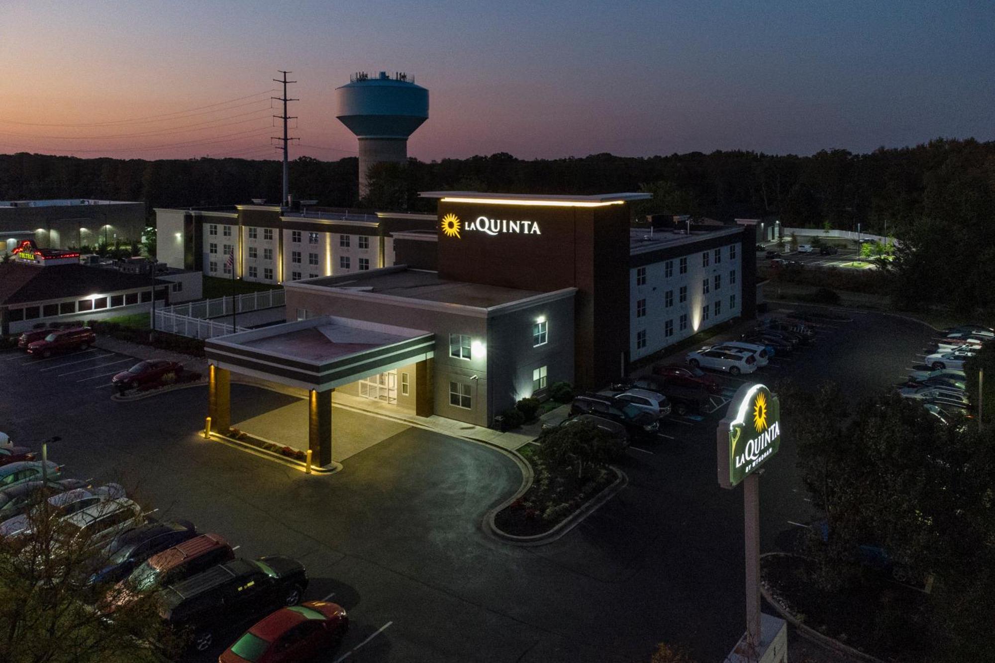 La Quinta By Wyndham Lexington Park - Patuxent Hotel California Exterior photo