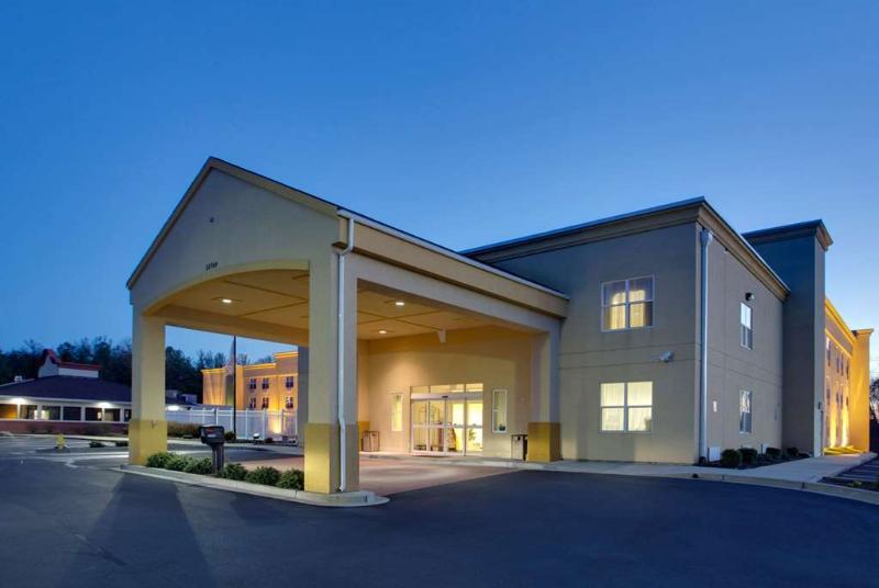 La Quinta By Wyndham Lexington Park - Patuxent Hotel California Exterior photo